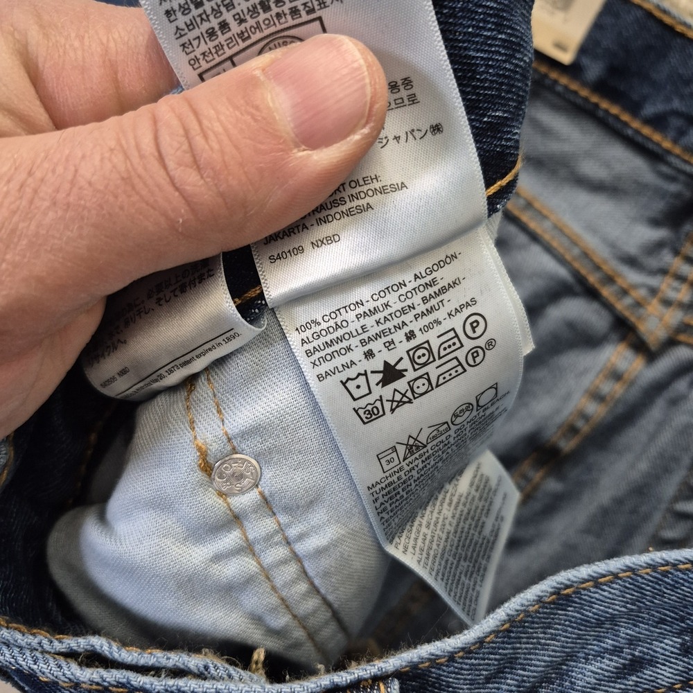 Levis 505 Jeans Mens 36/34 Classic Straight Blue USA Capsule Minimalist Casual - Picture 4 of 13